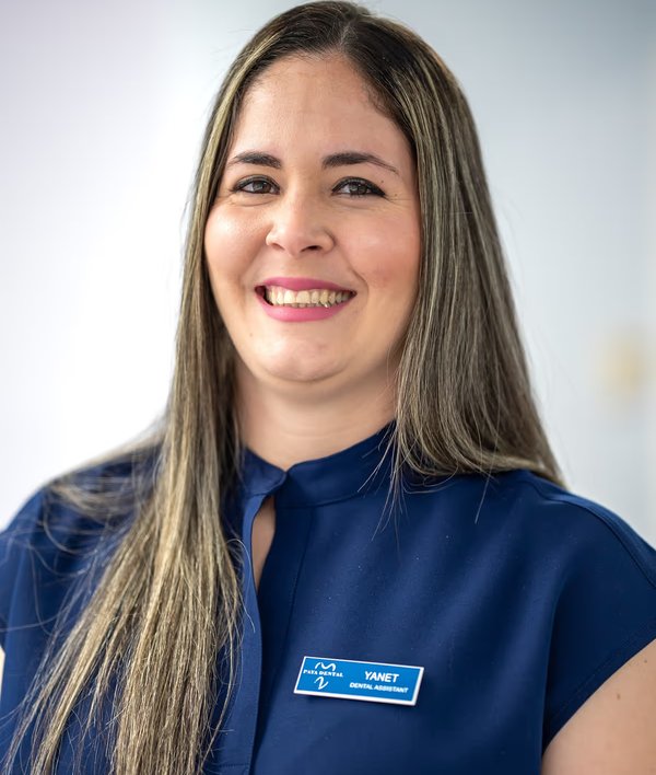 Yanet, Dental Assistant at Paya Dental